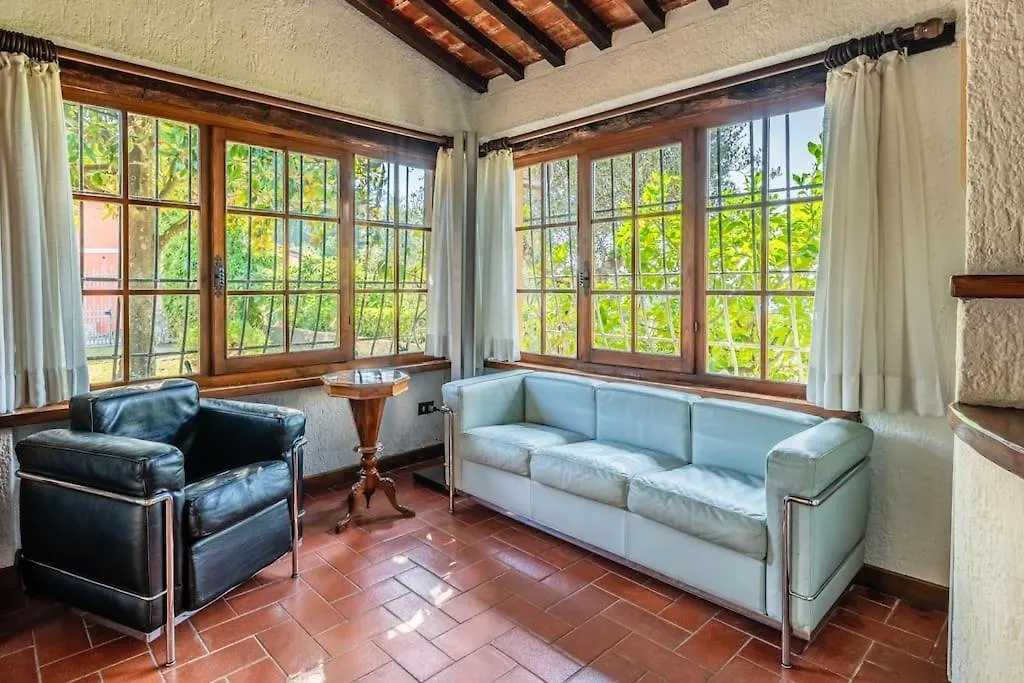 Вилла Casa Tramonto Mommio 0*,  Италия